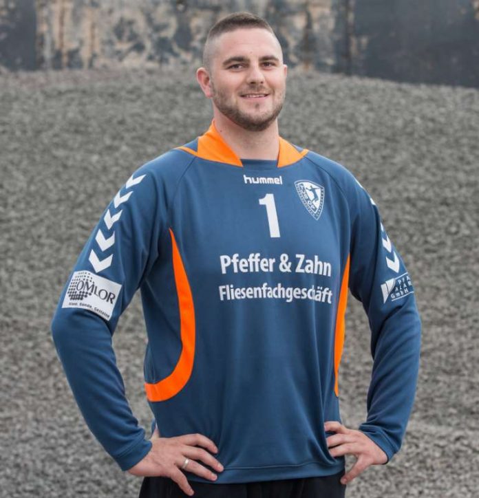 TuS-Torhüter Markus Seitz starker Rückhalt beim Auswärtssieg in Nieder-Olm (Foto: TuS 04 KL-Dansenberg) TuS-Torhüter Markus Seitz starker Rückhalt beim Auswärtssieg in Nieder-Olm (Foto: TuS 04 KL-Dansenberg)