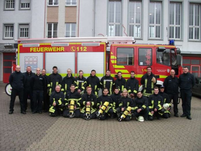 Lehrgangsfoto (Foto: Feuerwehr Bad Kreuznach) Lehrgangsfoto (Foto: Feuerwehr Bad Kreuznach)
