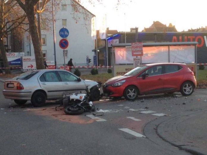 Der Motorradfahrer erlitt tödliche Verletzungen (Foto: Polizei)