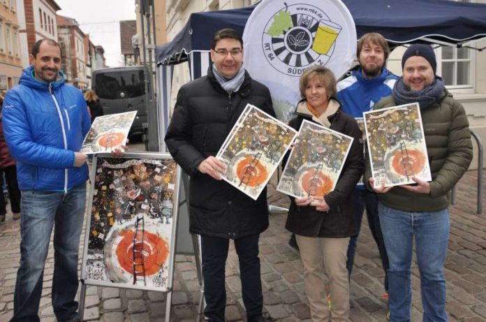 Oberbürgermeister Thomas Hirsch ließ es sich als Schirmherr nicht nehmen, dem Verkaufsstand der Round Tabler am letzten Tag einen Besuch abzustatten und sich persönlich bei den ehrenamtlichen Helferinnen und Helfern und Sponsoren zu bedanken. (Foto: Stadt Landau in der Pfalz)