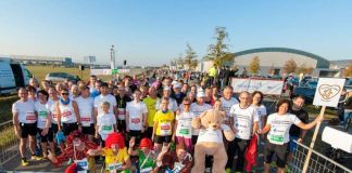 Die soziale Aktion „LAUFENmitHERZ“ sammelte in diesem Jahr (2016) 53.321 € für für 17 unterschiedliche soziale Projekte im Rahmen des 34. Fiducia & GAD Baden-Marathon. (Foto: Marathon Karlsruhe e.V.)