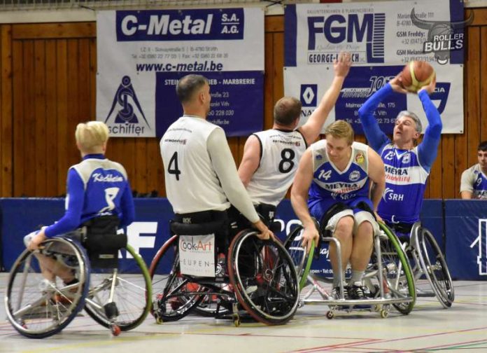 Wohin mit dem Ball? Heidelbergs Pointguard Klaus Weber und seine Chocolate fanden gegen den Tabellenführer Roller Bulls im belgischen St. Vith vor allem in der Offense leider kein Mittel zum Erfolg. (Foto: Gerd Hennen)