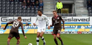 Kehrt nach seinem Wechsel vom Karlsruher SC zum SV Sandhausen im Sommer erstmals an alte Wirkungsstätte zurück: Innenverteidiger Daniel Gordon (Mi.). (Foto: SV Sandhausen)