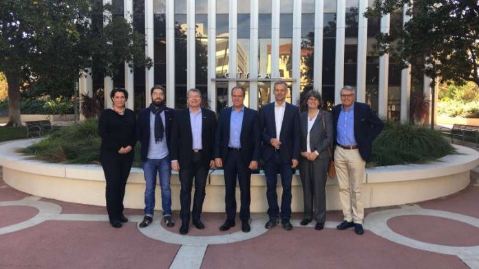 Waren auf Delegationsreise in Kalifornien (von links): Nicole Huber, Felix Grädler, Dr. Jan Gradel, Oberbürgermeister Dr. Eckart Würzner, Dr. André Domin, Dr. Simone Schenk und Wolfgang Lachenauer. (Foto: Stadt Heidelberg)