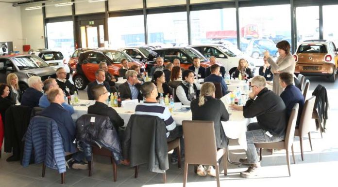 Unternehmer Am Mantel/Im Wendelrot beim fünften Gewerbegebiets-Netzwerktreffen. (Foto: Stadt Bruchsal) Unternehmer Am Mantel/Im Wendelrot beim fünften Gewerbegebiets-Netzwerktreffen. (Foto: Stadt Bruchsal)