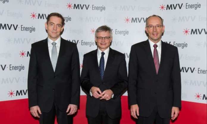 Der Vorstand von MVV Energie: (v.l.n.r.) Dr. Hansjörg Roll, Dr. Georg Müller, Ralf Klöpfer (Foto: MVV Energie) Der Vorstand von MVV Energie: (v.l.n.r.) Dr. Hansjörg Roll, Dr. Georg Müller, Ralf Klöpfer (Foto: MVV Energie)