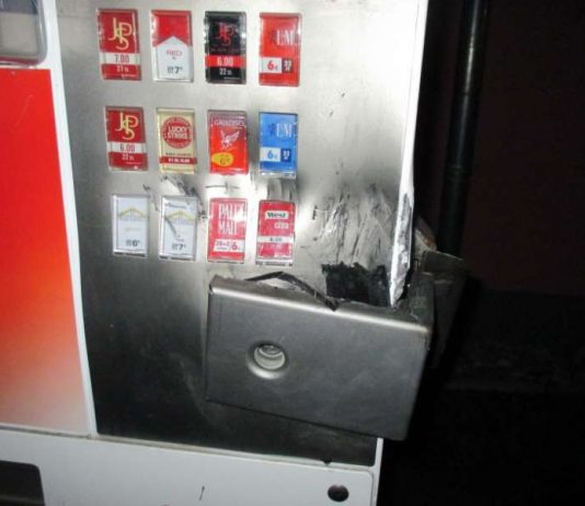Angegangener Automat (Foto: Polizei)