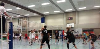 In der Sporthalle des Schulzentrums Ost in Landau wurde gebaggert, gepritscht und geblockt: Die Abteilung Volleyball des Turnvereins 1861 im ASV Landau richtete das Länderspiel Deutschland gegen Frankreich der U18-Junioren aus. (Foto: Stadt Landau in der Pfalz)