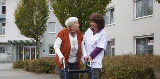 Weil auch im Rhein-Neckar-Kreis die Zahl der Pflegebedürftigen steigt, hat sich der Beratungsbedarf rund um das Thema Pflege erhöht. Der Landkreis reagiert mit dem Ausbau der Beratungsstellen in den Pflegestützpunkten.