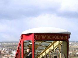 Die Turmbergbahn wurde am 1. Mai 1888 eröffnet und ist damit die älteste Standseilbahn Deutschlands (Foto: VBK)