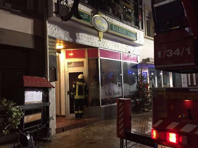 Feuerwehreinsatz in der oberen Hauptstraße (Foto: Feuerwehr Neustadt) Feuerwehreinsatz in der oberen Hauptstraße (Foto: Feuerwehr Neustadt)