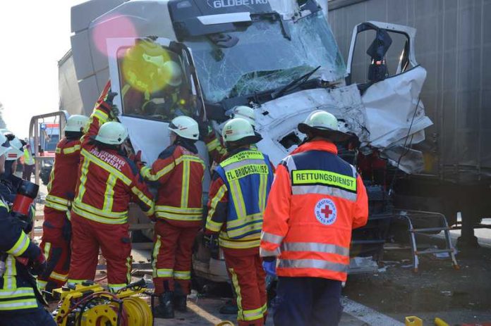 Die Rettungskräfte hatte alle Hände voll zu tun