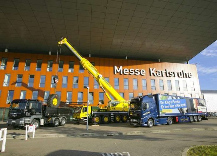 Frontansicht der Messe Karlsruhe während der NUFAM 2015 (Foto: KMK / Jürgen Rösner)