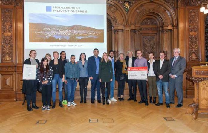 Das Bild zeigt die Gewinner des 1. Preises Bildquelle: Dorothea Burkhardt, Medienzentrum Heidelberg für Sicheres Heidelberg e.V.