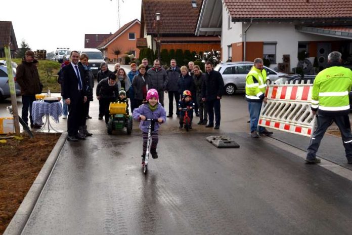 Baugebiet „Hühneräcker-Mittelgewann“ in Hasselbach offiziell einweiht (Foto: Stadtverwaltung Sinsheim)