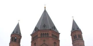 Der Kirchensteuerrat des Bistums Mainz hat den Wirtschaftsplan der Diözese für das Jahr 2017 mit einem Volumen von 373,9 Millionen Euro verabschiedet. (Foto: Bistum Mainz / Blum)