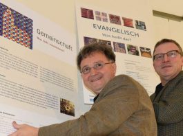 Bilder und Impulse zum Glauben: Michael Landgraf (links) und Gerhard Hofmann. (Foto: lk)