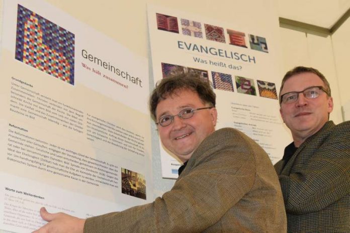 Bilder und Impulse zum Glauben: Michael Landgraf (links) und Gerhard Hofmann. (Foto: lk) Bilder und Impulse zum Glauben: Michael Landgraf (links) und Gerhard Hofmann. (Foto: lk)