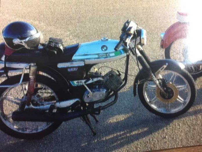 Wer kann über den Verbleib dieses Motorrades etwas sagen? Wer kann über den Verbleib dieses Motorrades etwas sagen?