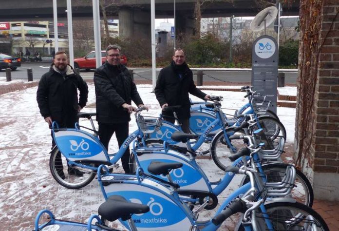 Onur Semerci (nextbike), Landrat Clemens Körner und Frieder Zappe (VRN) (Foto: Kreisverwaltung)