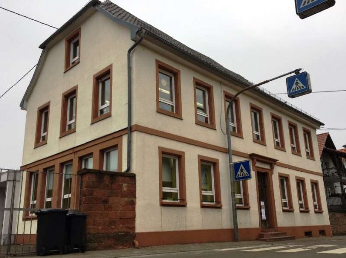 Weiter mit guter Perspektive: Die Grundschule Arzheim. (Foto: Stadt Landau in der Pfalz)