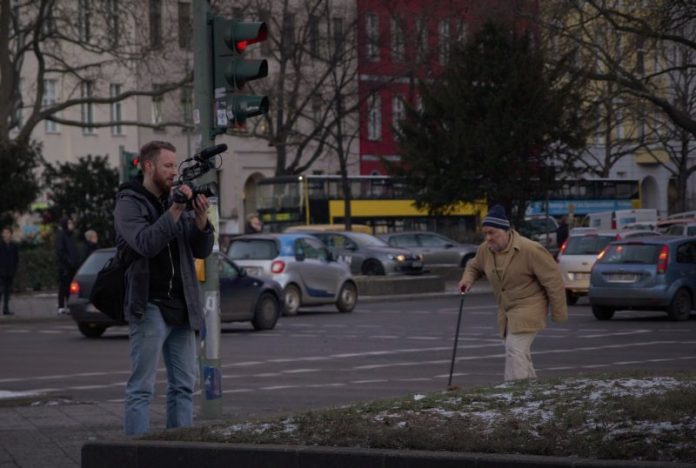 Julian Vogel bei einem Dreh in Berlin. (Foto: Julian Vogel)