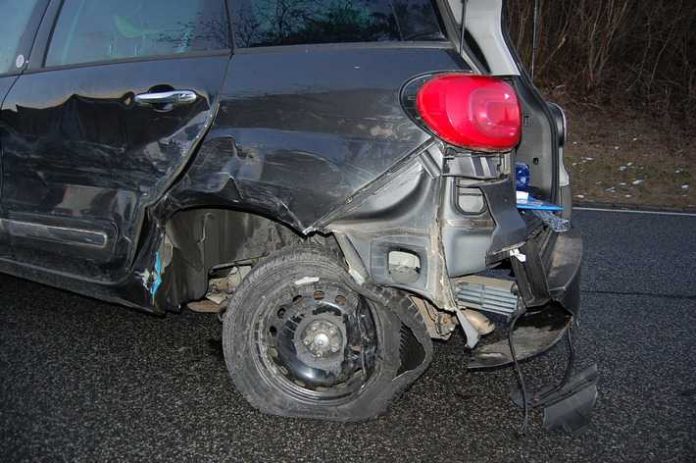 Verkehrsunfall im Begegnungsverkehr