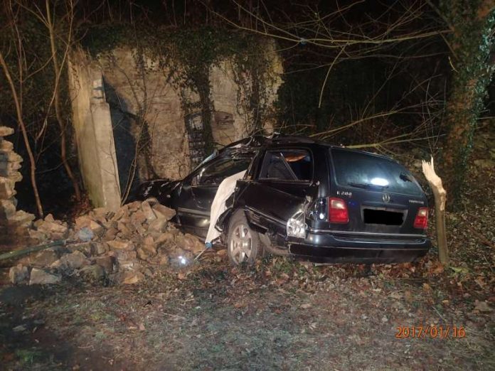 Ein 21-Jähriger kam bei dem Verkehrsunfall ums Leben (Foto: Polizei RLP)