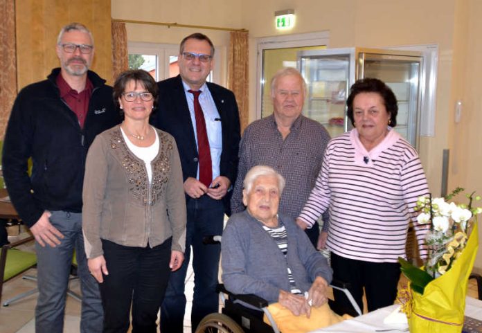 101. Geburtstag Helene Wennesheimer 101. Geburtstag Helene Wennesheimer