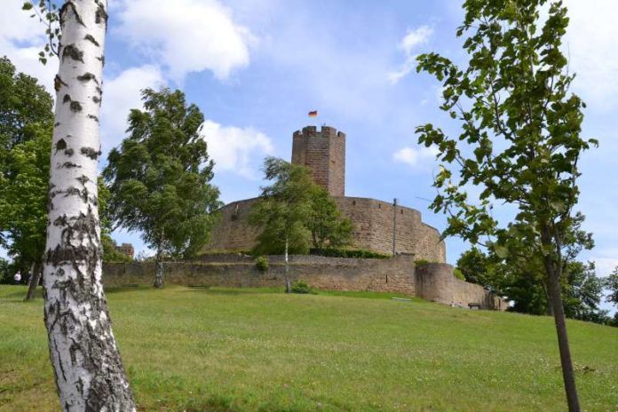 Burg Steinsberg (Foto: Aisenpreis) Burg Steinsberg (Foto: Aisenpreis)