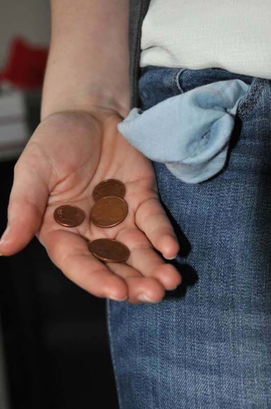 Ebbe in der Kasse? Mit Hilfe der Landauer Taschengeldbörse können Jugendliche ihr Taschengeld aufbessern. (Foto: Stadt Landau in der Pfalz)