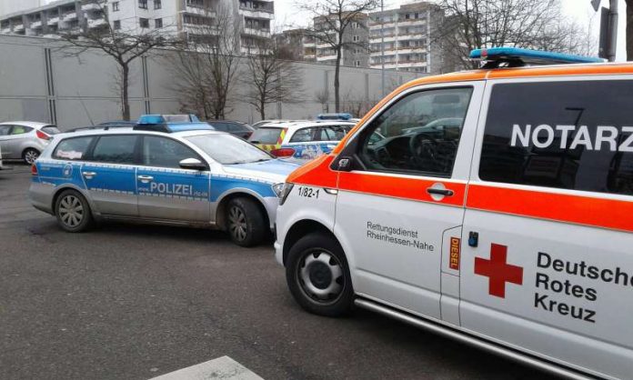 Ein Notarzteinsatzfahrzeug wurde am Mainzer HBF beschädigt Foto: DRK-Rettungsdienst Rheinhessen-Nahe