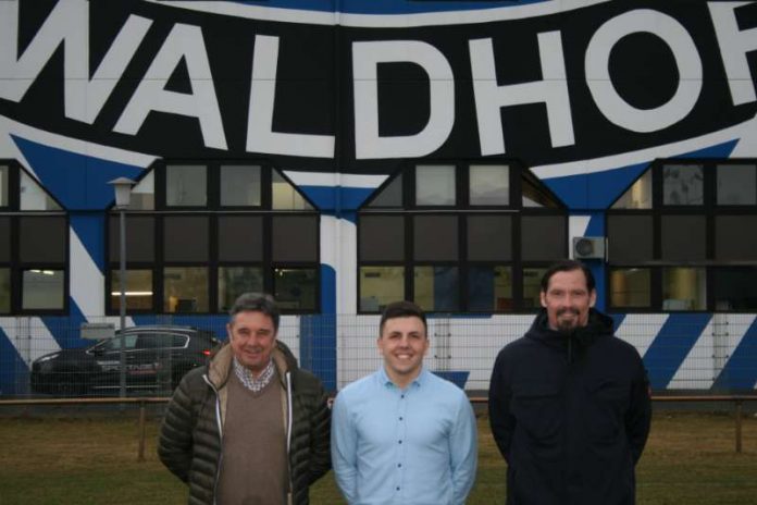 Bernd Grossmann, Dennis Franzin, Peter Brandenburger (Foto: SV Waldhof)