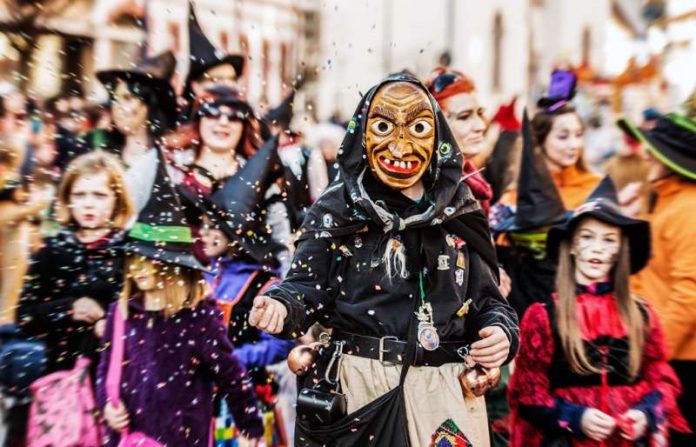 Symbolbild Fasching, Umzug © Landratsamt Rhein-Neckar-Kreis