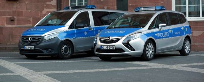 Funkstreifenfahrzeuge der hessischen Landespolizei (Foto: Holger Knecht)