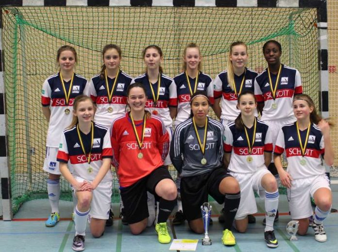 B-Juniorinnen Hallenfußball-Meister TSV Schott Mainz (Foto: SWFV)