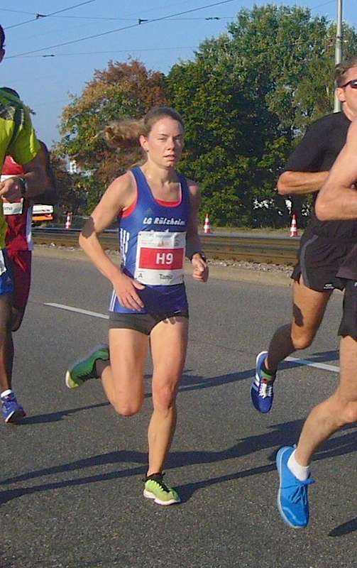 Tanja Grießbaum beim Halbmarathon in Karlsruhe im September 2016 (Archivfoto: Hannes Blank)