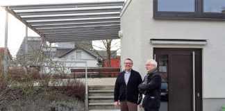 Ortsvorsteher Günter Bischof (l.) mit Erstem Stadtrat Helmut Sachwitz (Foto: Stadtverwaltung)