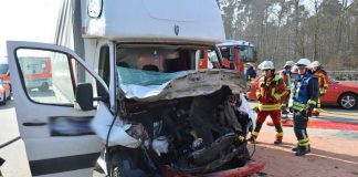 Unfallbeteiligtes Fahrzeug - Totalschaden