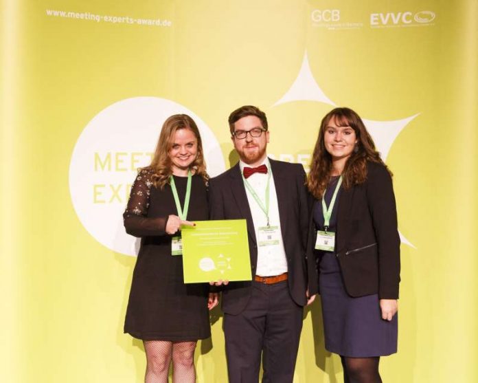 v.l.: Marion Treu (Leitung Unternehmenskommunikation), Raphael Grädler (Technischer Leiter), Eva-Maria Scheweiler-Würzburger (Referentin der Geschäftsleitung) (Foto: German Convention Bureau (GCB))