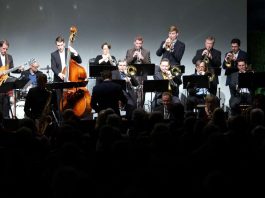 Die SAP Big Band im John Deere Forum Mannheim (Foto: Holger Knecht)