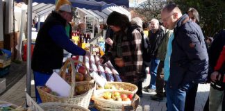 Bauernmarkt_Marktstand