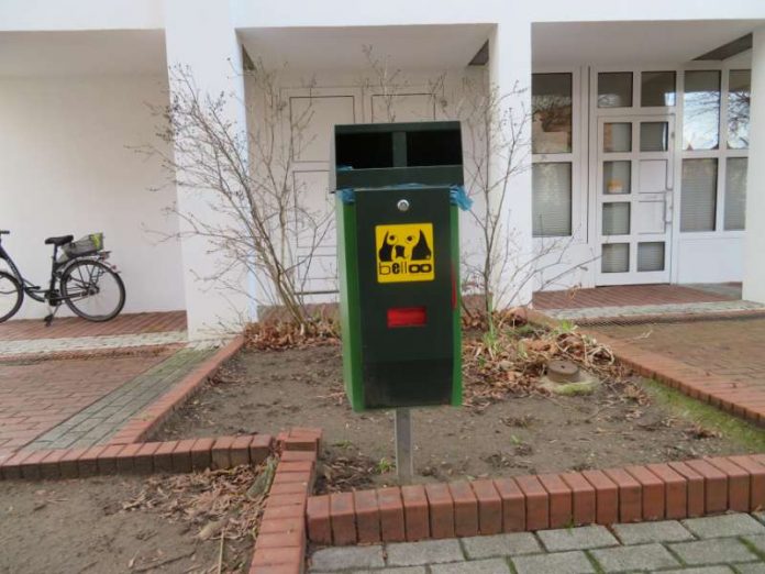 Die Gemeinde appelliert an alle Hundehalter und weist zeitgleich auf die Nutzung entsprechender Hundekot-Boxen hin, von denen inzwischen 18 Stück im Großdorf stehen. (Foto: Gemeindeverwaltung) Die Gemeinde appelliert an alle Hundehalter und weist zeitgleich auf die Nutzung entsprechender Hundekot-Boxen hin, von denen inzwischen 18 Stück im Großdorf stehen. (Foto: Gemeindeverwaltung)