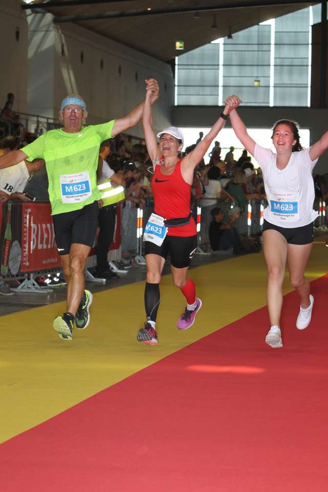 Finishing beim Baden-Marathon (Foto: Marathon Karlsruhe)