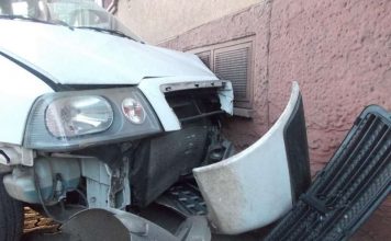 Am Citroen entstand Totalschaden (Foto: Polizei RLP)