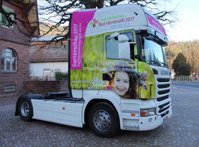 Gartenschau-Truck der Martin Knirsch Kraftfahrzeuge GmbH. (Foto: Gartenschau Bad Herrenalb 2017)