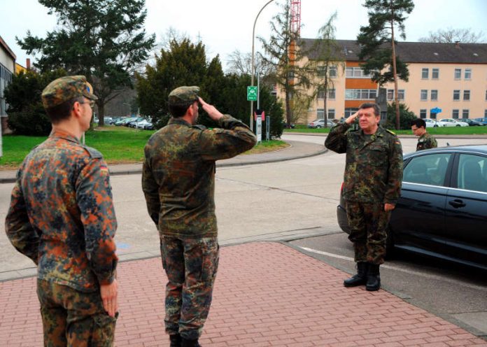 Meldung an den Inspekteur Luftwaffe (Foto: Marc Schilpp)