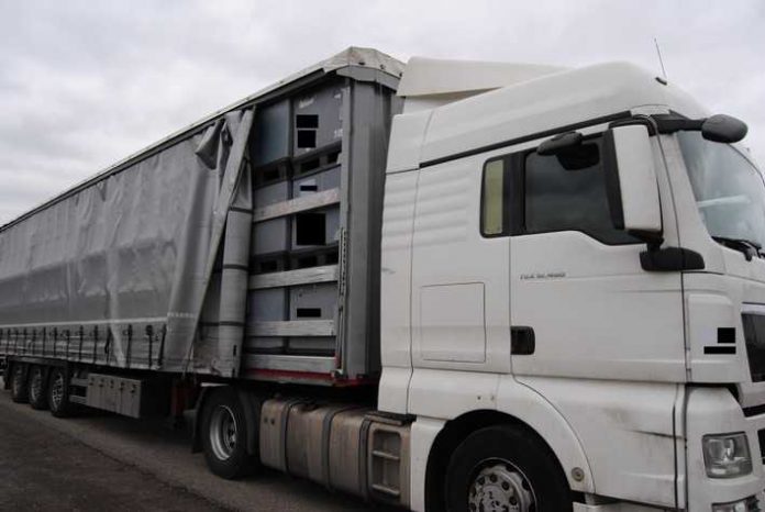 Überschreitung der Fahrzeughöhe Überschreitung der Fahrzeughöhe