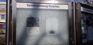 Der Vereinsschaukasten wurde beschädigt (Foto: Spielmannszug Kurpfalz Oppau)