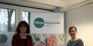 Sonja Hill (r.) und Sabine Theis vom Pflegestützpunkt Wörrstadt-Wöllstein (Foto: Kreisverwaltung Alzey-Worms / Andrea Maurer)